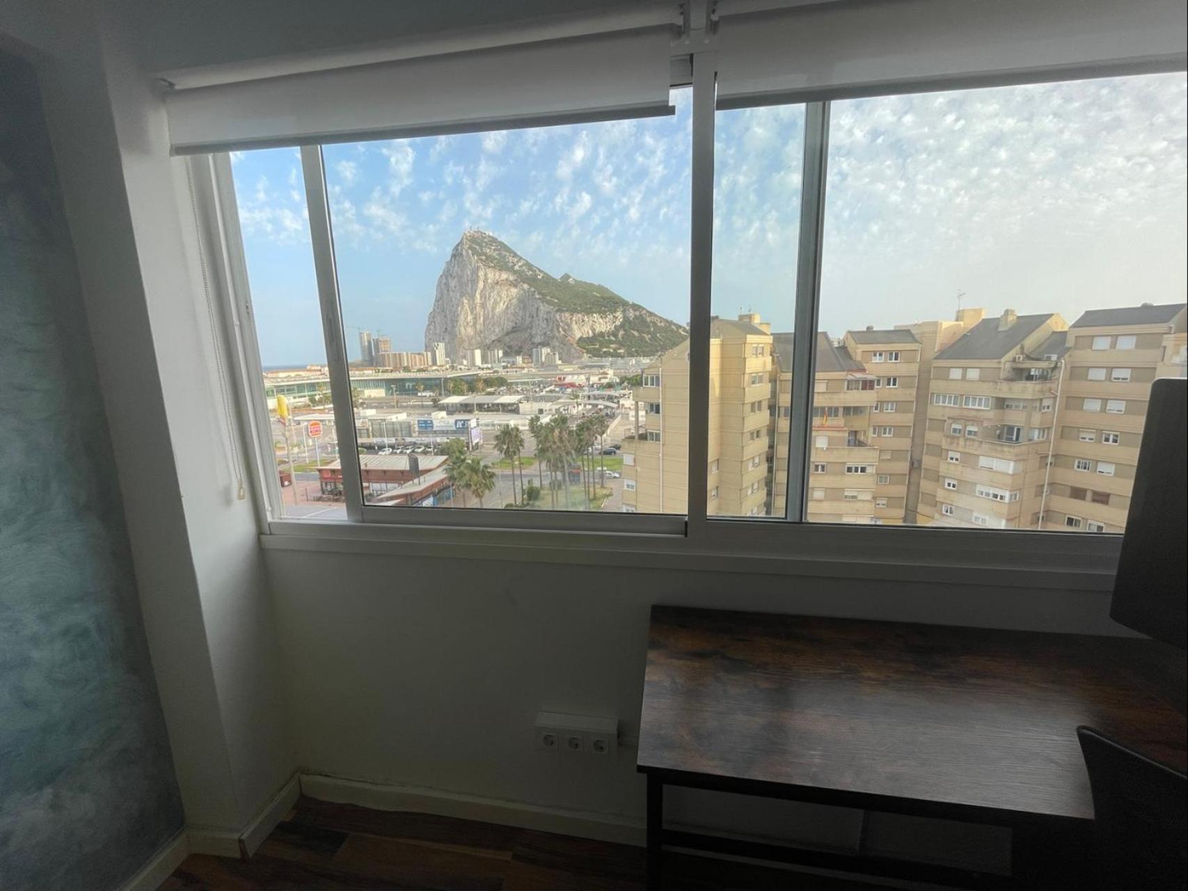 Closest Room To Gibraltar Border Ла-Линеа-де-ла-Консепсьон Экстерьер фото