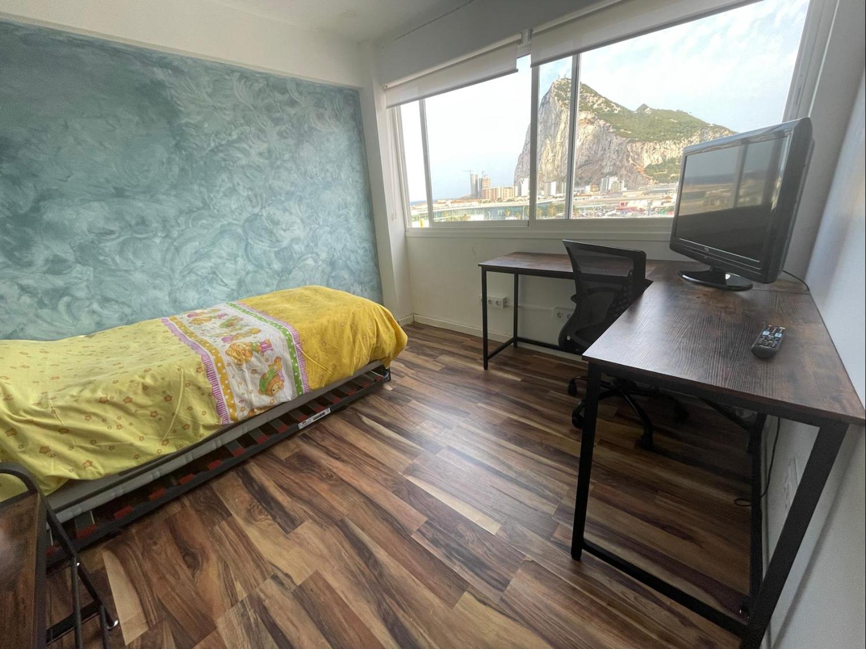 Closest Room To Gibraltar Border Ла-Линеа-де-ла-Консепсьон Экстерьер фото